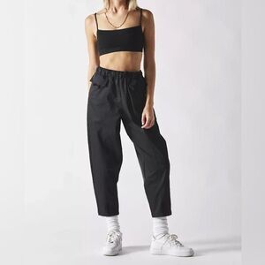 Nike sportswear tech pack women’s curve pants size small black